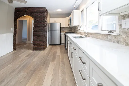 68-70 Durso Ave #2 Photo 1