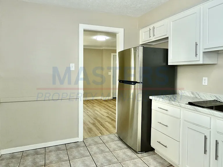 5133 Adella St — Photo 4