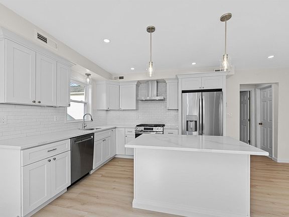 2nd image of 48 Ash Ave #B