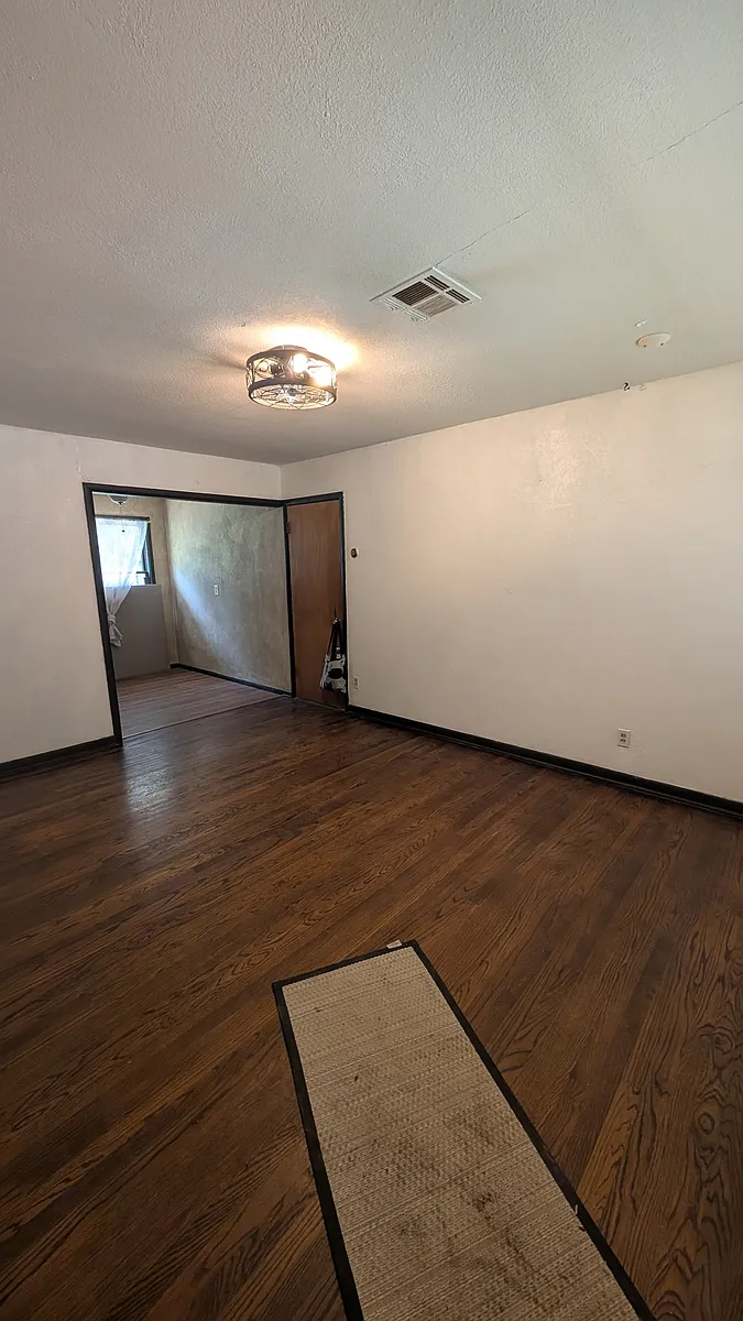 Building Photo - 1520 Camden Way