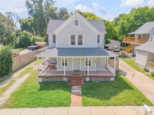 712 Downing St, New Smyrna Beach, FL 32168