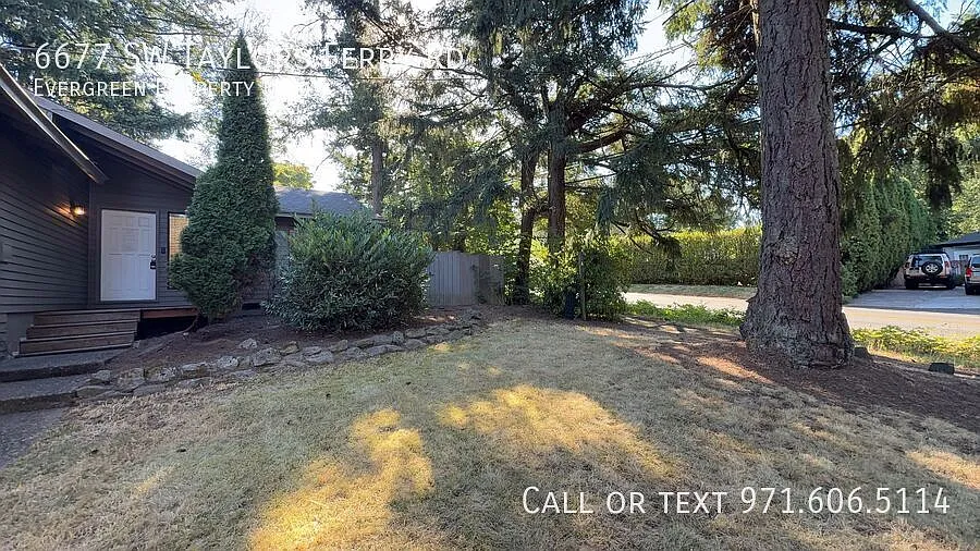 Charming Home with Private Backyard, Wood Fireplace & 2-Car Garage! — Photo 3