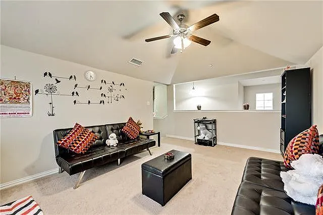4651 Penelope Ln — Photo 9