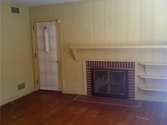 3rd image of 413 E Cawson St