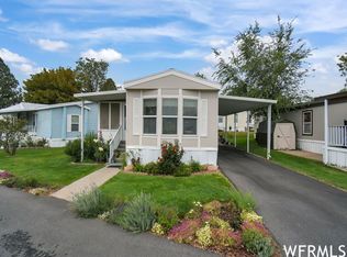 3 Lakeview Dr, Layton, UT 84041