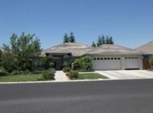 2073 Robin Hood Ln, Merced, CA 95340