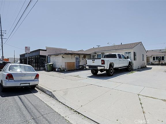 4th image of 2322 Marine Ave