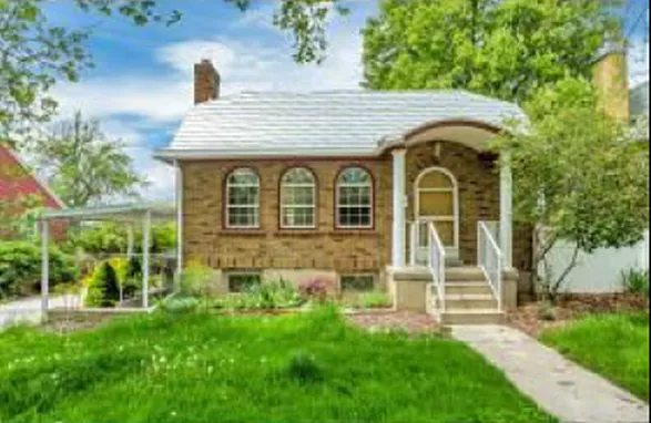 1552 S 1600 E