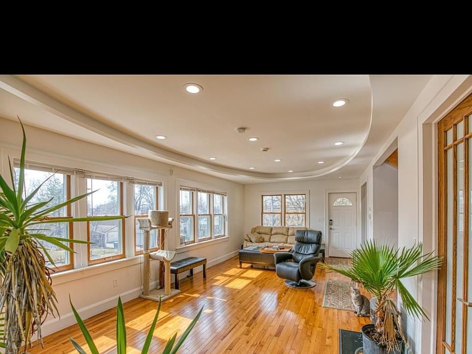 1st image of 5256 30th Ave S