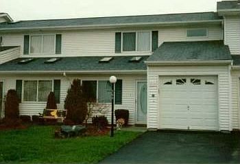 1st image of 754 Hewitt Ln