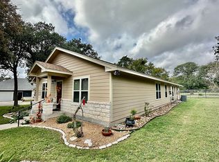 119 Park Pl, La Grange, TX 78945