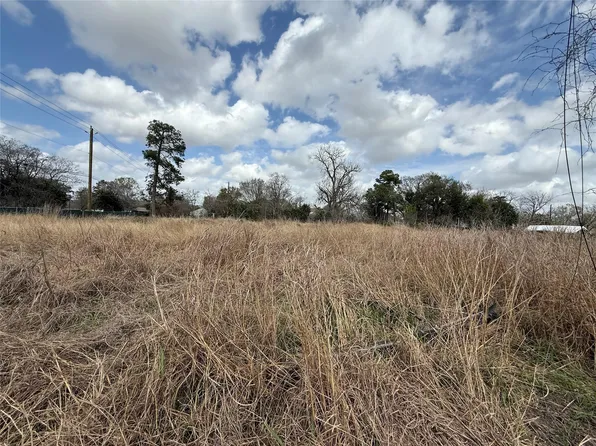 8935 Jutland Rd, Houston, TX 77033