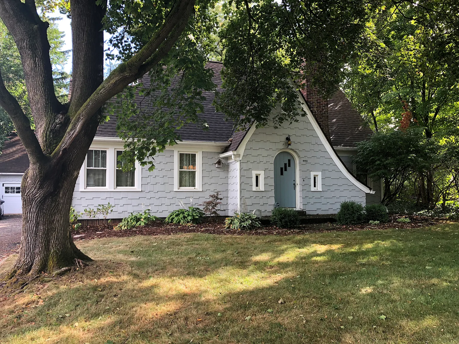 4951 W Liberty Rd photo 1