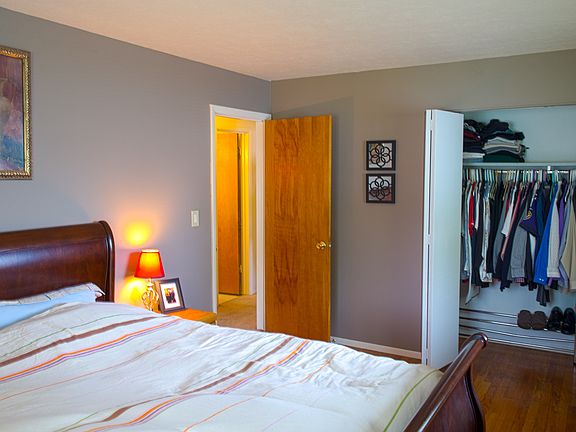 3rd image of 6459 Lockwood Dr