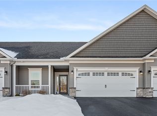 71 Timber Creek Trl, Rochester, NY 14606