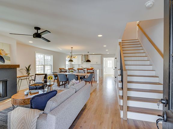 4th image of 99A Evelyn Dr