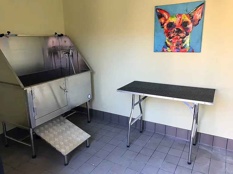 Monaco Lakes Apt — Photo 21