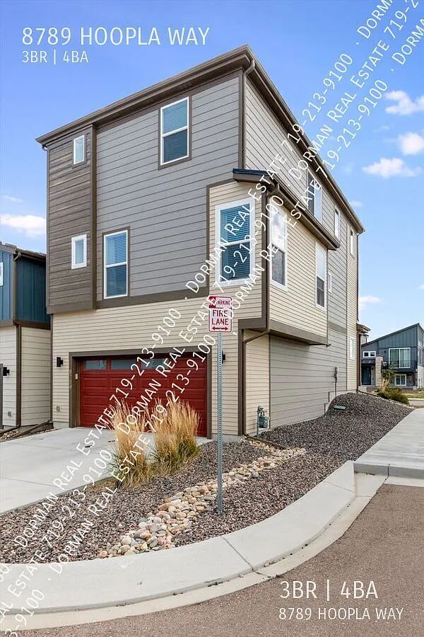 Beautiful modern 3 story home in Wolf Ranch — Photo 2