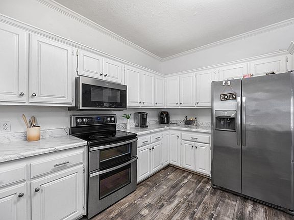 4th image of 2314 Cattail Rd