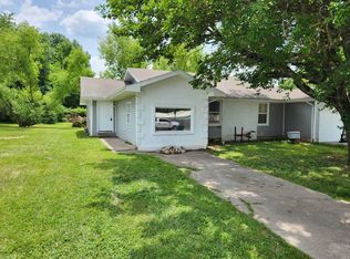 3218 W Karen St #A, Springfield, MO 65810
