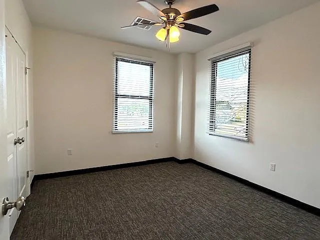 800 N Causeway Blvd #204 — Photo 9
