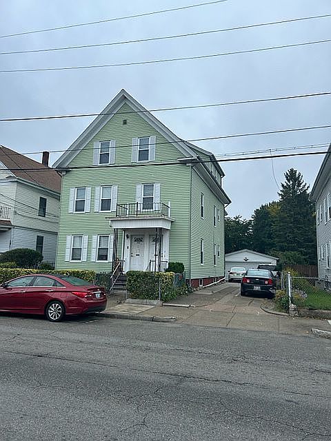 2nd image of 292-294 Prospect St