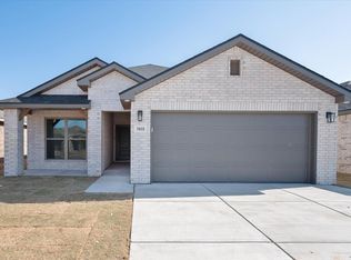 7033 8th St, Lubbock, TX 79416