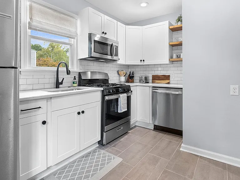3823 Hawthorne Ave #1 — Photo 6