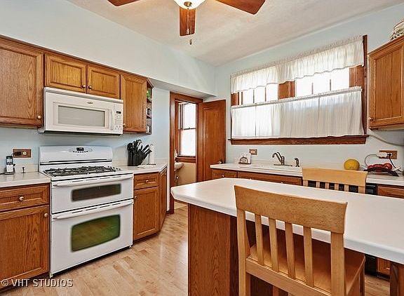 5th image of 4005 S Anna Ave