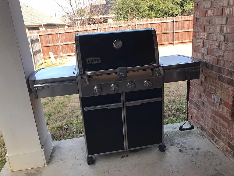 Weber gas grill is ready for you to use!