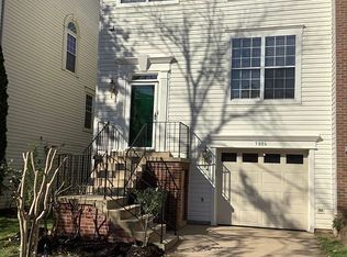 5806 Stream Pond Ct, Centreville, VA 20120