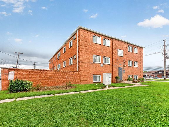 2nd image of 3656-3670 Seabrook Ave