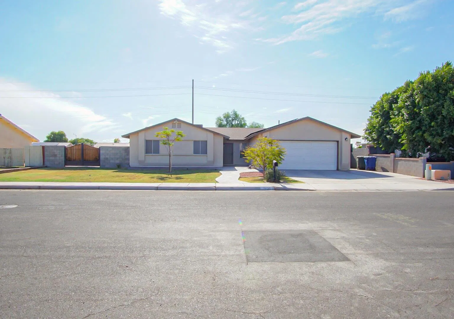 4 bed, 2.0 bath, 1933 sqft, $1,980 — Photo 2