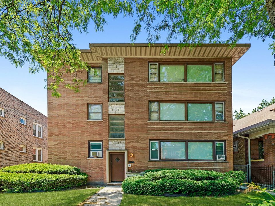 1st image of 104 S Austin Blvd #2C