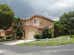 16527 SW 97th St, Miami, FL 33196