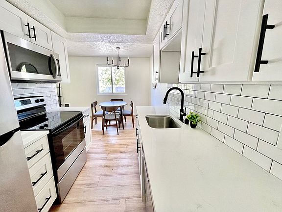4th image of 1110 W 10th Ave APT 6