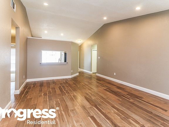 5th image of 1011 Cedar Run Dr