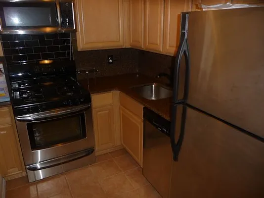 Rented by Crewstown Realty | media 16
