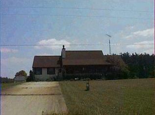 4542 S Brooks Rd, Fruitport, MI 49415