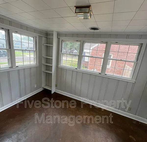 144 Northwood Dr — Photo 4