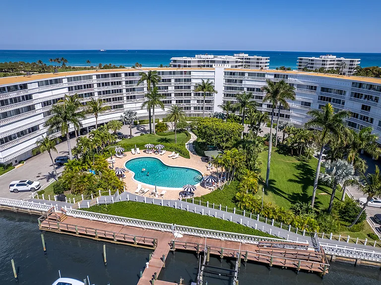 2505 S Ocean Blvd — Photo 33