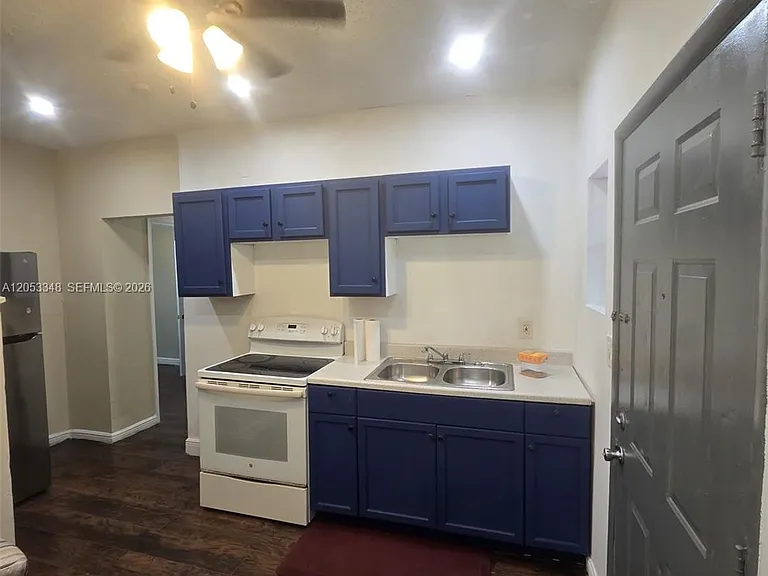 1008 N 18th Ct #101-B — Photo 18