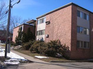 1015 E Ann St APT 3E, Ann Arbor, MI 48104