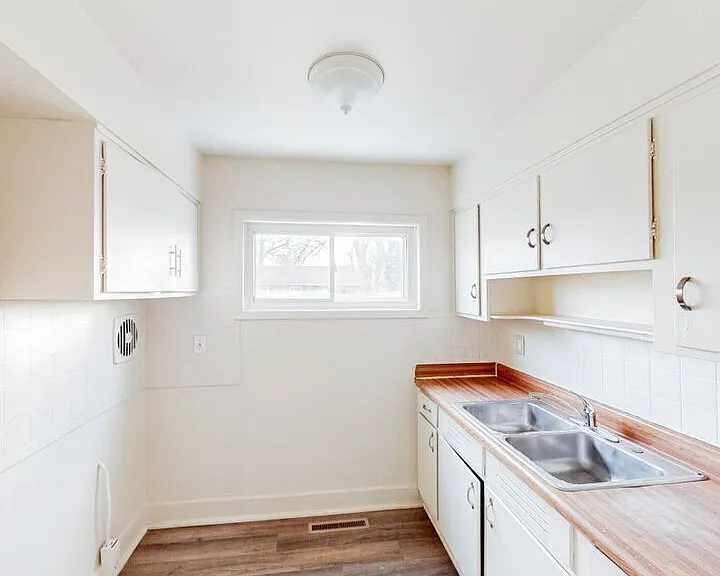 2228 Minnesota Ave — Photo 6