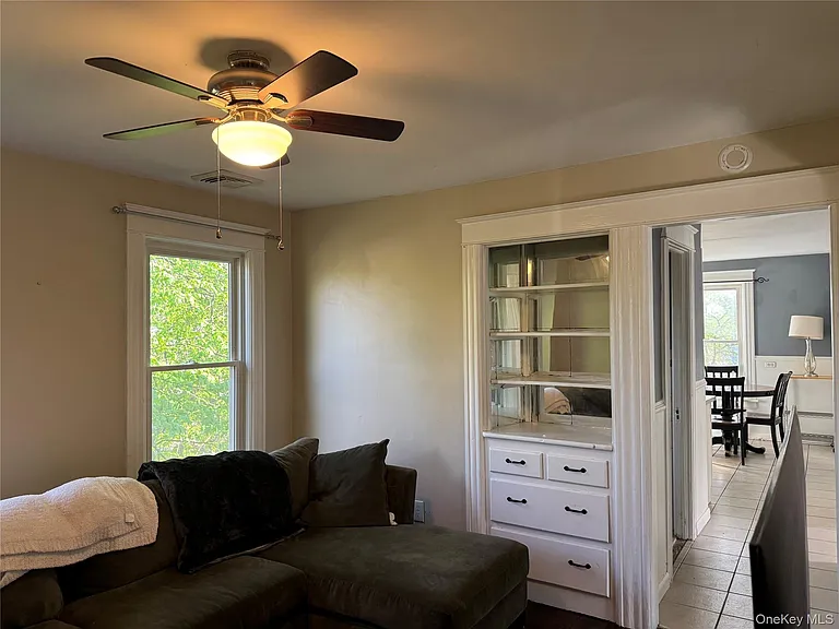 9 Bartlett St — Photo 11