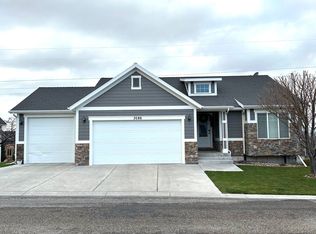 3086 S Chartwell Gdn, Ammon, ID 83406