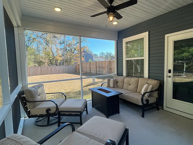 3093 Grinnell St — Photo 10