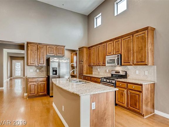 4th image of 125 Austin Rose Ave