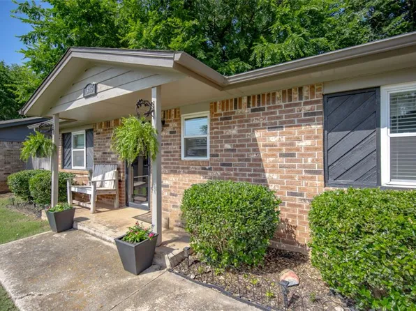 316 Redstone Ct, Noble, OK 73068