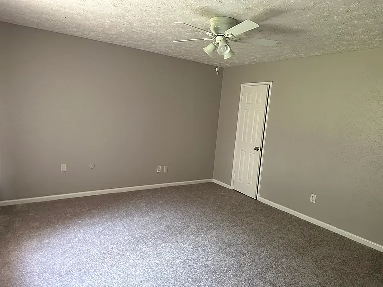 14419 Flair Dr — Photo 18